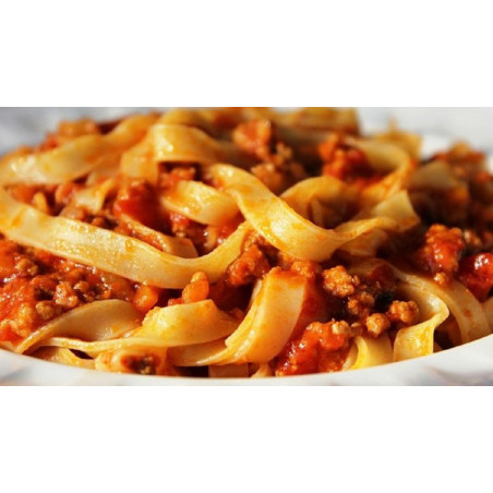 TAGLIATELLE BOLOGNESE