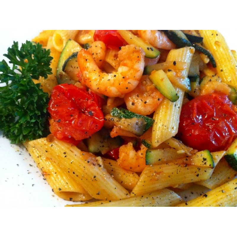 PENNETTE MET GARENALEN COURGETTE EN CHERRYTOMATEN PENNETTE MET GARENALEN COURGETTE EN CHERRYTOMATEN